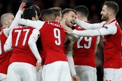 Arsenal gần như đã chắc tấm vé vào bán kết (Nguồn: Daily Express)