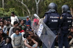 Tây Ban Nha vượt Italy trở thành điểm đến hàng đầu của người di cư. (Nguồn: El Mundo)