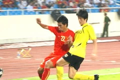 U23 Việt Nam (đỏ) để lại nỗi lo sau thất bại 1-2 trước Chunnam Dragons. (Ảnh: TT&VH)