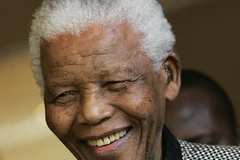 Sức khoẻ của cựu Tổng thống Nam Phi Nelson Mandela lại tiếp tục xấu đi. (Nguồn: 99fm.com.na)