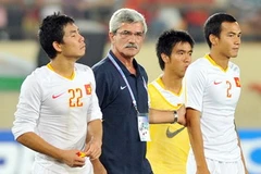 Huấn luyện viên Calisto động viên các cầu thủ U23 Việt Nam. (Ảnh: Quốc Khánh/TTXVN) 