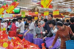 Khách hàng mua sắm ở siêu thị BigC. (Nguồn: ktdt.com.vn)