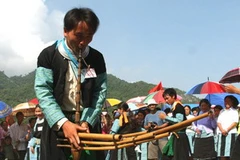 Người Mông ở Mộc Châu, Sơn La vui đón Tết Độc lập. (Ảnh: Phương Hoa/TTXVN)