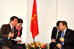 Phó Thủ tướng Phạm Gia Khiêm tiếp Đại sứ Đặc biệt Nhật-Việt Ryotaro Sugi. (Ảnh: Thanh Tùng-Hồng Hà/Vietnam+) 