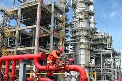 Một góc Nhà máy lọc dầu Dung Quất thuộc Khu kinh tế Dung Quất. (Ảnh: Hà Thái/TTXVN)