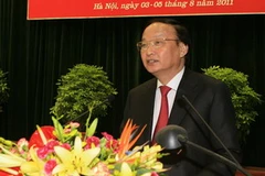 Ông Tô Huy Rứa, Ủy viên Bộ Chính trị, Bí thư Trung ương Đảng, Trưởng Ban Tổ chức Trung ương phát biểu tại hội nghị. (Ảnh: Thống Nhất/TTXVN)