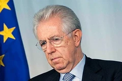 Chính phủ của Thủ tướng Mario Monti đứng trước nguy cơ sụp đổ. (Nguồn: usnews.com)
