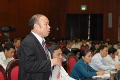 Đại biểu Quốc hội tỉnh Thái Nguyên Nguyễn Văn Thời phát biểu ý kiến. (Ảnh: Doãn Tấn/TTXVN)