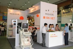 Một gian hàng giới thiệu thiết bị y tế ở triển lãm quốc tế y dược Việt Nam năm 2010. (Nguồn: medipharmvietnam.com)