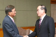 Phó Thủ tướng Nguyễn Thiện Nhân tiếp Giám đốc khu vực Tây Thái Bình Dương của WHO Chin Young Soo. (Ảnh: Phương Hoa/TTXVN)