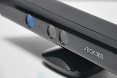 Cảm biến Kinect cho thiếtb ị chơi game Xbox. (Nguồn: engadget)