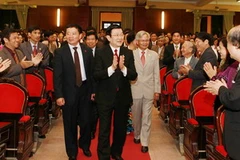 Chủ tịch nước Trương Tấn Sang đến thăm cán bộ, giảng viên, học viên Học viện Chính trị-Hành chính Quốc gia Hồ Chí Minh. (Ảnh: Nguyễn Khang/TTXVN)