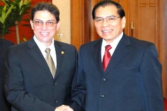 Tổng Bí thư Nông Đức Mạnh tiếp Bộ trưởng Ngoại giao Cộng hòa Cuba, Bruno Rodriguez Parrilla. (Ảnh: Nhan Sáng/TTXVN) 