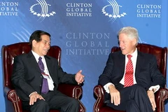 Chủ tịch nước Nguyễn Minh Triết gặp cựu Tổng thống Mỹ Bill Clinton, Chủ tịch Quỹ Sáng kiến Toàn cầu. (Ảnh: Nguyễn Khang/TTXVN) 