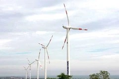 Trụ điện gió của nhà máy điện gió Tuy Phong, Bình Thuận. (Nguồn: vfej.vn)