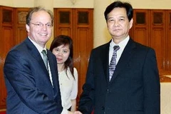 Thủ tướng Nguyễn Tấn Dũng tiếp ông Axel Van Trotsenburg, Phó Chủ tịch Ngân hàng thế giới, Phụ trách Đông Á-Thái Bình Dương. (Ảnh: Doãn Tấn/TTXVN)