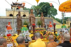 Lễ an vị Xá lợi Phật tại Hoàng Thành Thăng Long. (Ảnh: Doãn Tấn/TTXVN)