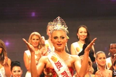 Hoa hậu Quý bà đẹp và thành đạt thế giới 2009 Victoria Radochinskaya. (Ảnh: Tràng Dương/TTXVN)