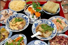 Mâm cỗ Tết xưa và nay đã khác nhau nhiều. (Nguồn: Internet)