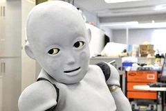 "Em bé robot kỹ thuật sinh học" (CB2) của Đại học Osaka (Nhật Bản). (Ảnh: nguồn Internet)