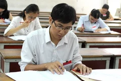 Chấm thi đại học. (Ảnh: Phương Vy/TTXVN)