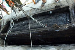 Quan tài chứa xác ướp được khai quật. (Nguồn: báo Đồng Nai điện tử)