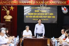 Ông Thuận Hữu, Ủy viên Trung ương Đảng, Tổng Biên tập Báo Nhân dân, Chủ tịch Hội Nhà báo Việt Nam phát biểu tại hội nghị. (Ảnh: Dương Giang/TTXVN).