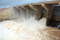 Thủy điện Trị An tăng xả tràn, hạ lưu có thể ngập lụt