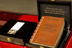 Bộ Hồi ký chiến đấu (bản dịch tiếng Việt) của Lãnh tụ Fidel Castro Ruz.. (Ảnh: Thế Anh/TTXVN)