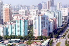 Khu đô thị Trung Hòa-Nhân Chính nằm theo trục đường Lê Văn Lương. (Ảnh: Huy Hùng/TTXVN)