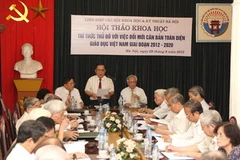 Quang cảnh hội thảo “Trí thức Thủ đô với đổi mới căn bản toàn diện nền giáo dục Việt Nam giai đoạn 2012-2020.” (Ảnh: Vũ Sinh/TTXVN)