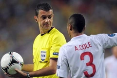 UEFA hài lòng về hoạt động của đội ngũ trọng tài tại các trận đấu EURO 2012. (Nguồn: AP)