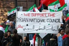 Một cuộc biểu tình của những người ủng hộ Hội đồng Dân tộc Syria ở Syria. (Nguồn: Internet)