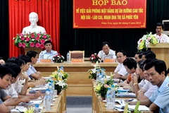 Quang cảnh buổi họp báo của tỉnh Vĩnh Phúc về vấn đề giải phóng mặt bằng dự án đường cao tốc Nội Bài-Lào Cai qua Phúc Yên. (Nguồn: báo Vĩnh Phúc)