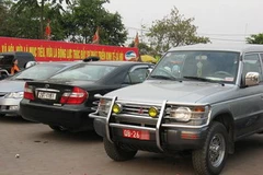 Xe công đi lễ đền Trần. Ảnh minh họa. (Nguồn: bee.net.vn)