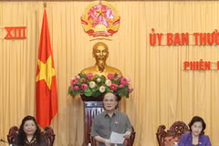 Chủ tịch Quốc hội Nguyễn Sinh Hùng chủ trì và phát biểu khai mạc Phiên họp thứ 22 của Ủy ban Thường vụ Quốc hội khóa XIII. (Ảnh: Nhan Sáng/TTXVN)