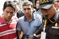 Cảnh sát Thái Lan dẫn giải nghi phạm Iran, Mohammad Khazaei. (Nguồn: Reuters)