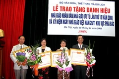 Một buổi lễ trao danh hiệu nhà giáo. (Nguồn: Internet)