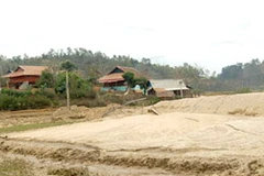 Một điểm khai thác cát ở xã Mường Phăng. (Nguồn: Báo Điện Biên Phủ điện tử) 