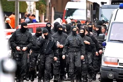 Lính đặc nhiệm Pháp bị phê phán là yếu kém trong chiến dịch vây bắt Mohamed Merah. (Nguồn: AFP/TTXVN)