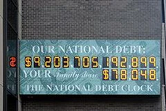 Đồng hồ điện tử ghi nợ quốc gia của Mỹ đang gia tăng từng ngày. (Nguồn: Internet)