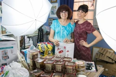 Những món đồ quý giá mà cả hai nhặt được. (Nguồn: PA REAL LIFE)