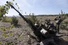 Binh sỹ Ukraine trong buổi diễn tập quân sự tại vùng Kiev. ​(Nguồn: Reuters/TTXVN
