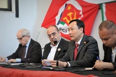 Đại sứ Dương Hải Hưng phát biểu tại Hội thảo. (Ảnh: Trường Dụy-Thanh Hải/TTXVN)