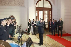 Lễ đón Chủ tịch Quốc hội Vương Đình Huệ tại thủ phủ tỉnh Santa Fe. (Ảnh: Doãn Tấn/TTXVN) 