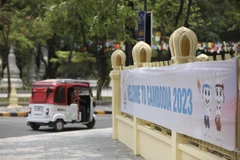 Pano, ápphích được trang hoàng trên các tuyến phố chính của Thủ đô Phnom Penh chào đón SEA Games 32. (Ảnh: Minh Quyết/TTXVN)