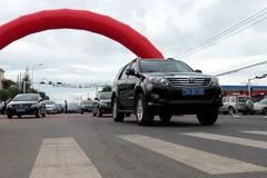 Quang cảnh lễ thông xe Dự án mở rộng Quốc lộ 1A đoạn qua tỉnh Quảng Bình. (Ảnh: Mạnh Thành/TTXVN)