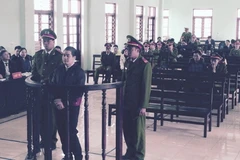 Trùm ma túy Tráng A Tàng trước vành móng ngựa tại phiên xét xử sơ thẩm ngày 8/12 vừa qua. (Ảnh: Thái Hùng/TTXVN)