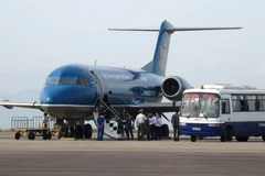 Máy bay hạ cánh tại sân bay Phù Cát, tỉnh Bình Định. (Ảnh: Viết Ý/TTXVN)