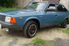 Bản Moskvich 2141 được sản xuất năm 1990, với giá 105.000 rup. (Nguồn: motator.ru)